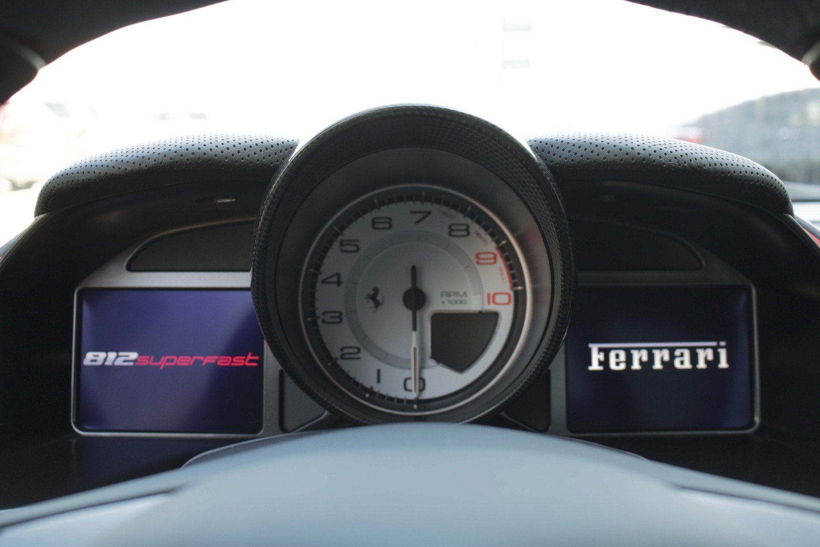 Ferrari 812 Superfast, 10/15