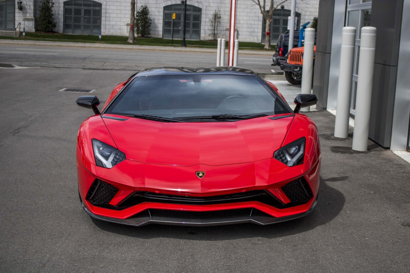 2018 Lamborghini Aventador S Roadster, 2/13