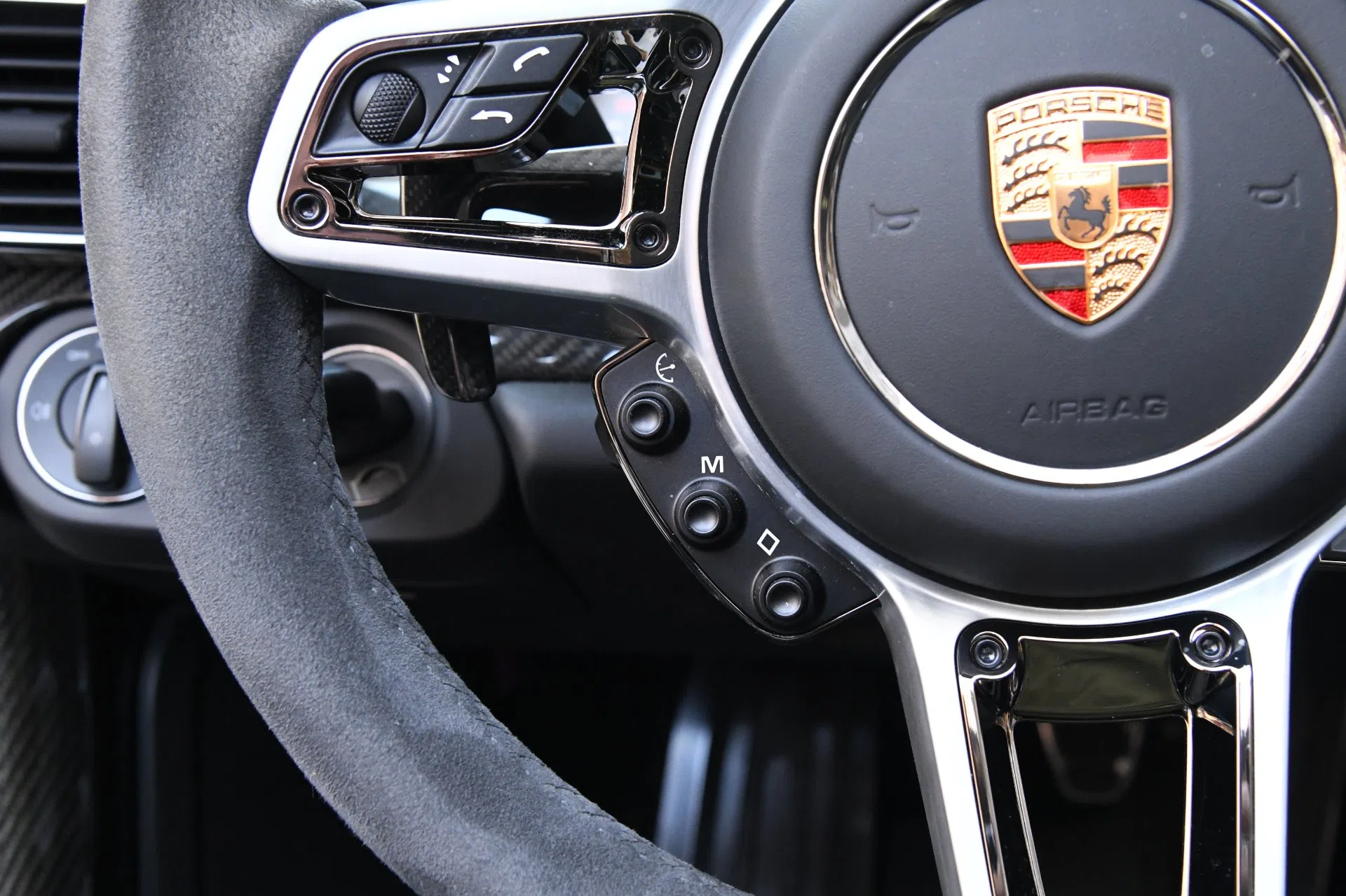 2015 Porsche 918 Spyder Weissach Package interior, Onyx Black with Acid Green accents