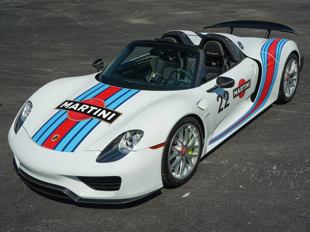 2015 Porsche 918 Spyder for sale, exterior, White Martini