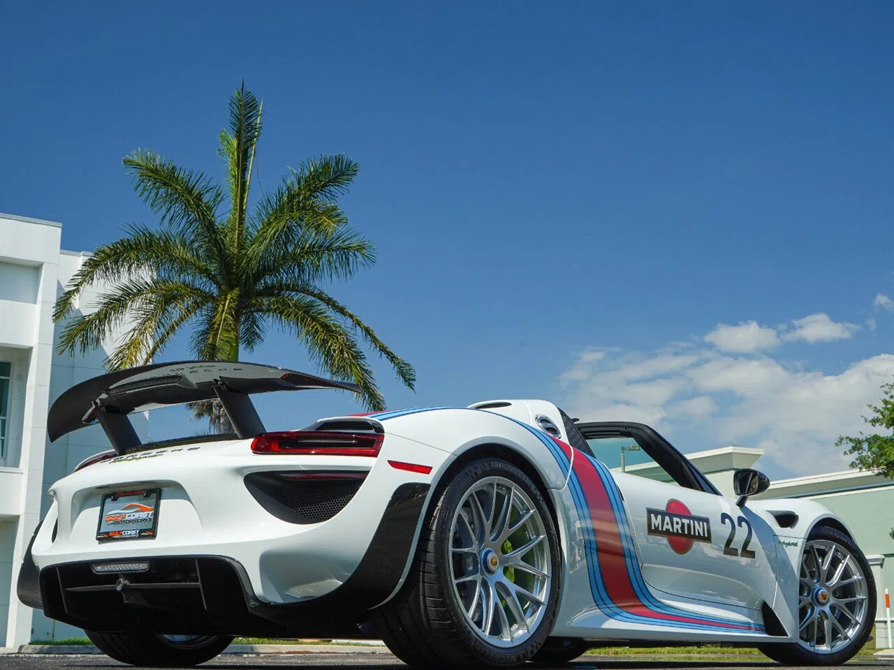 2015 Porsche 918 Spyder for sale, exterior, White Martini