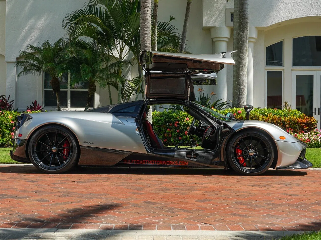 2016 Pagani Huayra Americano