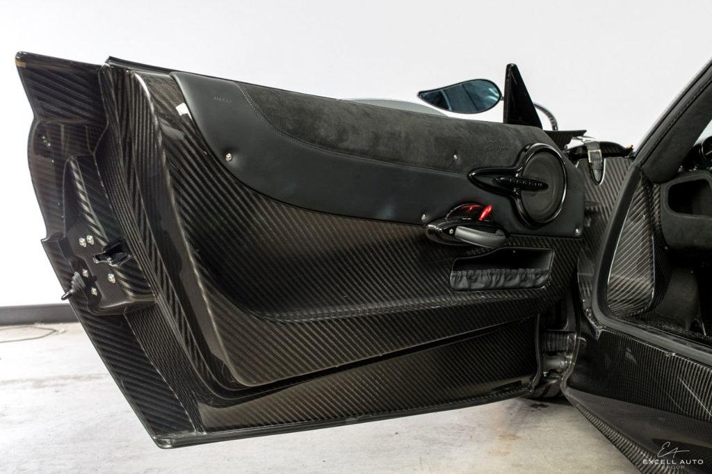 2017 PAGANI HUAYRA ROADSTER, 2/20