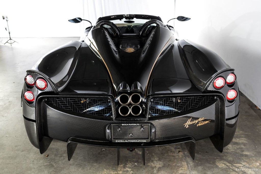 2017 PAGANI HUAYRA ROADSTER, 5/20