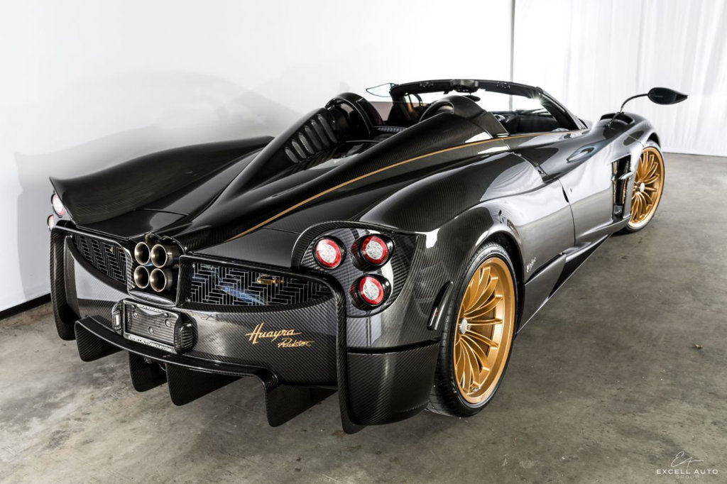 2017 PAGANI HUAYRA ROADSTER, 13/20