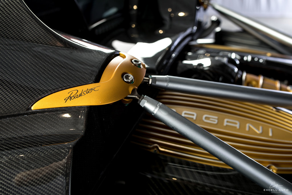 2017 PAGANI HUAYRA ROADSTER, 16/20
