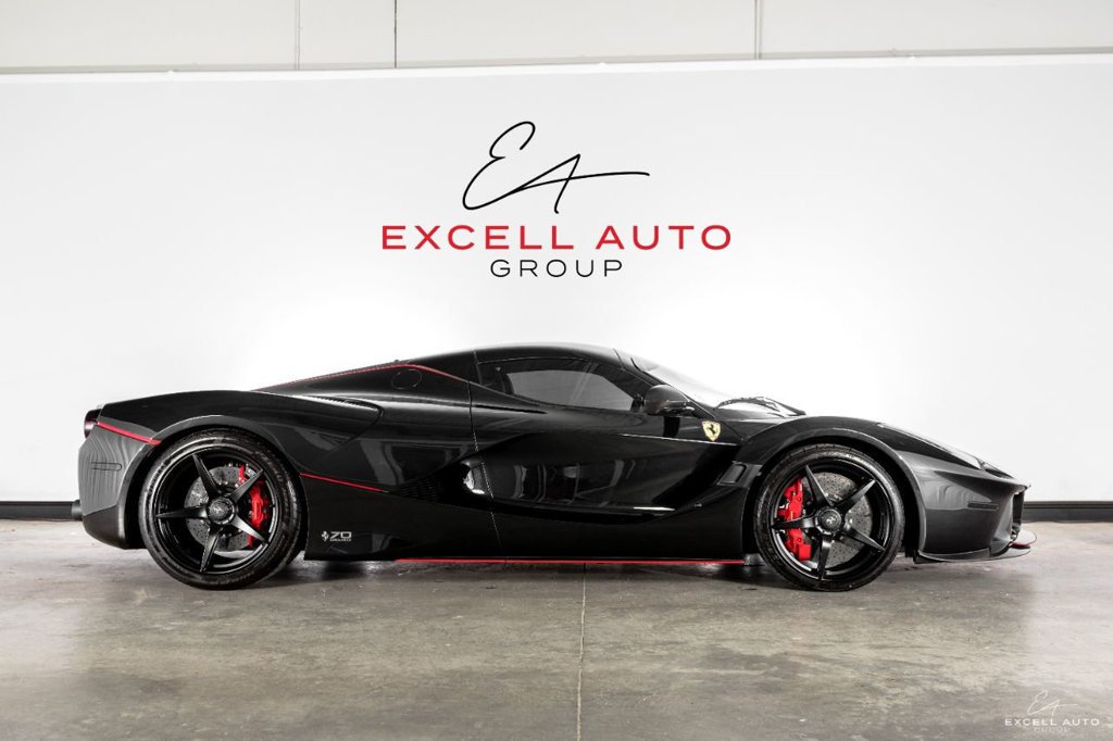 2017 FERRARI LAFERRARI APERTA, 2/20