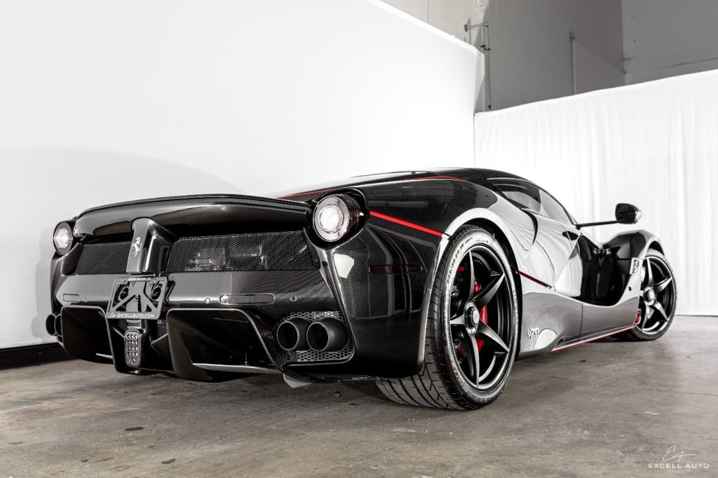2017 FERRARI LAFERRARI APERTA, 5/20