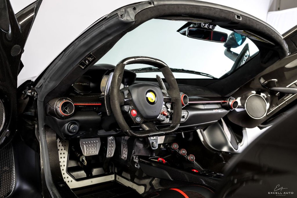 2017 FERRARI LAFERRARI APERTA, 9/20