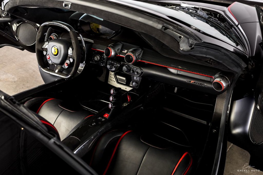 2017 FERRARI LAFERRARI APERTA, 10/20