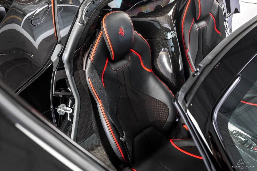 2017 FERRARI LAFERRARI APERTA, 19/20