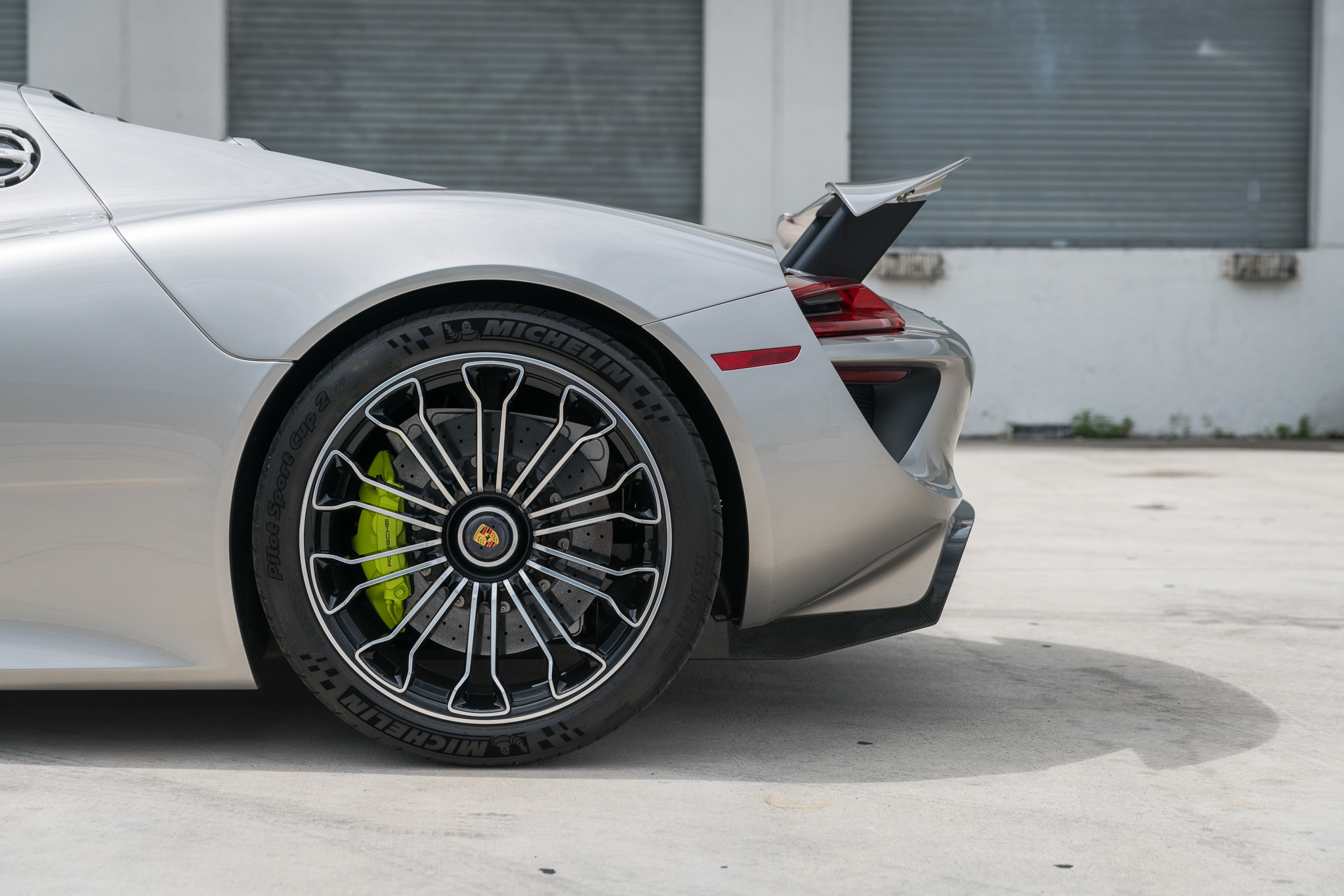 2015 Porsche 918 Spyder, 4/11