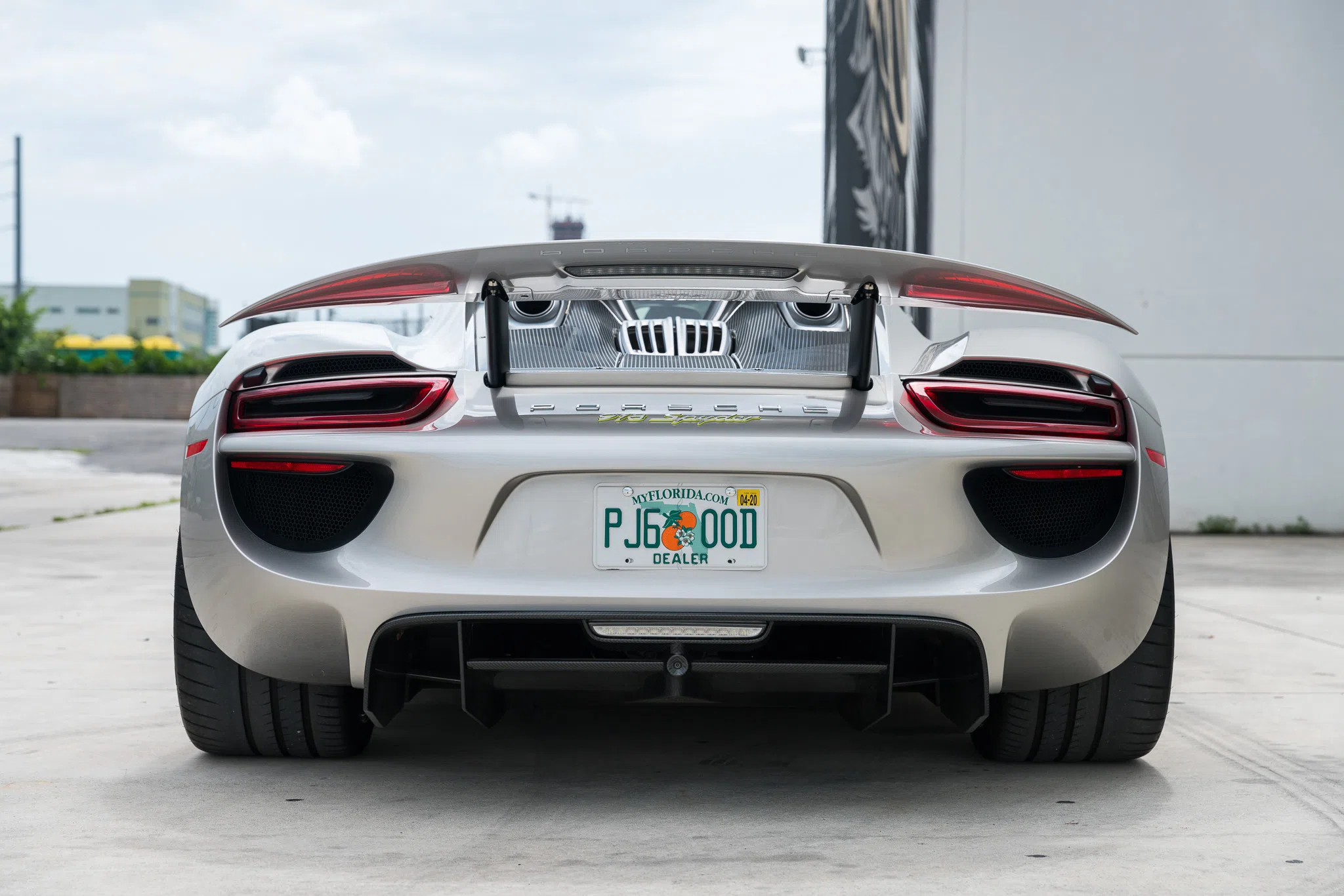 2015 Porsche 918 Spyder for sale, exterior, GT Silver