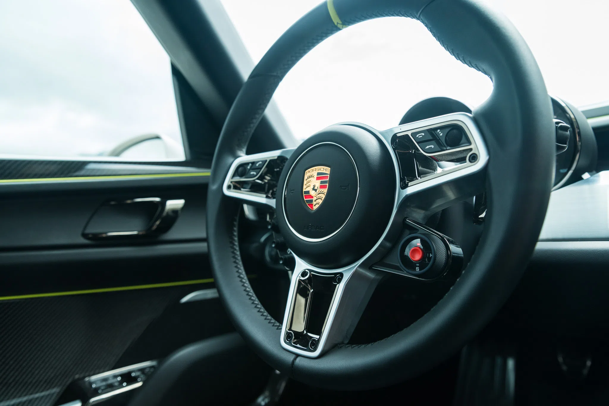 2015 Porsche 918 Spyder interior, Leather Black