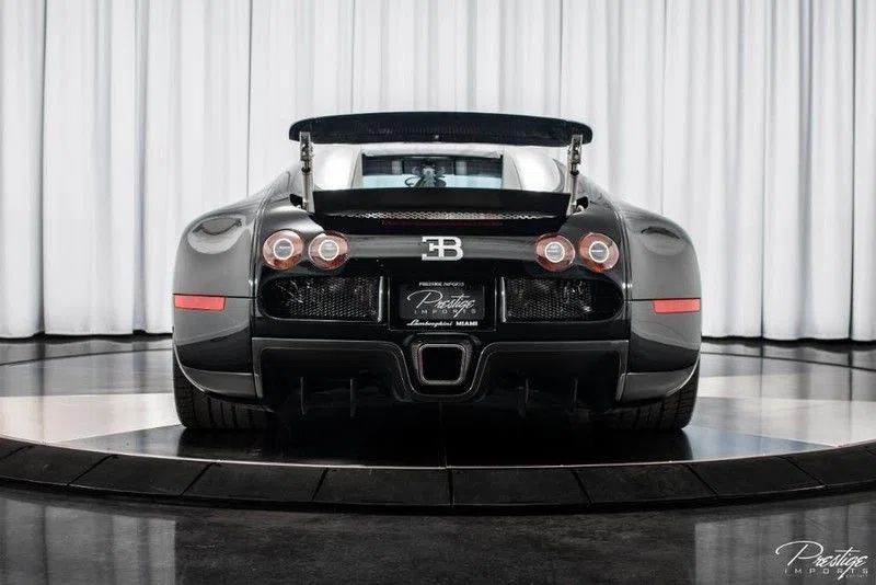 2010 Bugatti Veyron for sale, exterior, Black/Blue