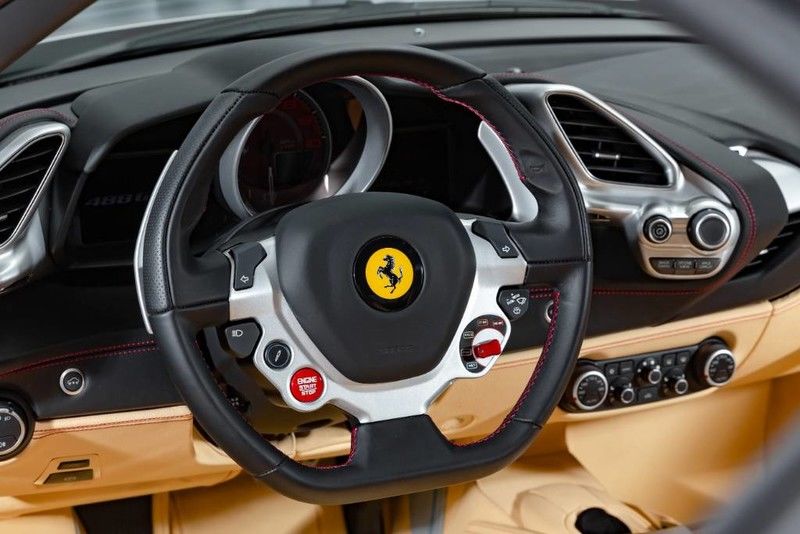 2018 Ferrari 488 GTB 70th Anniversary Edition, 10/20