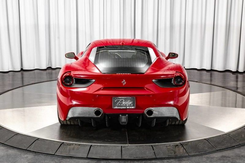 2018 Ferrari 488 GTB 70th Anniversary Edition, 19/20