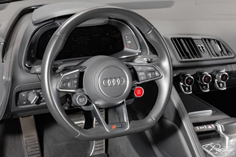 2017 Audi R8 Coupe, 11/20