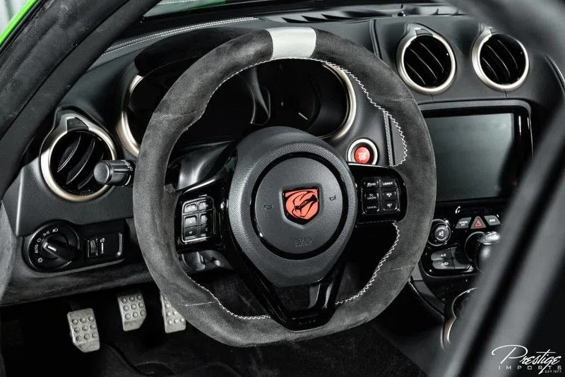 2017 Dodge Viper GTC interior, Leather Black