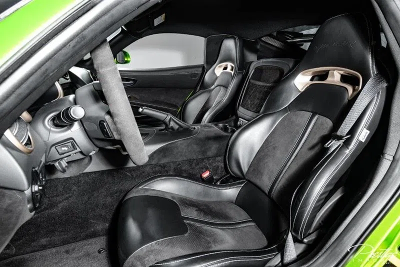 2017 Dodge Viper GTC interior, seats, Leather Black