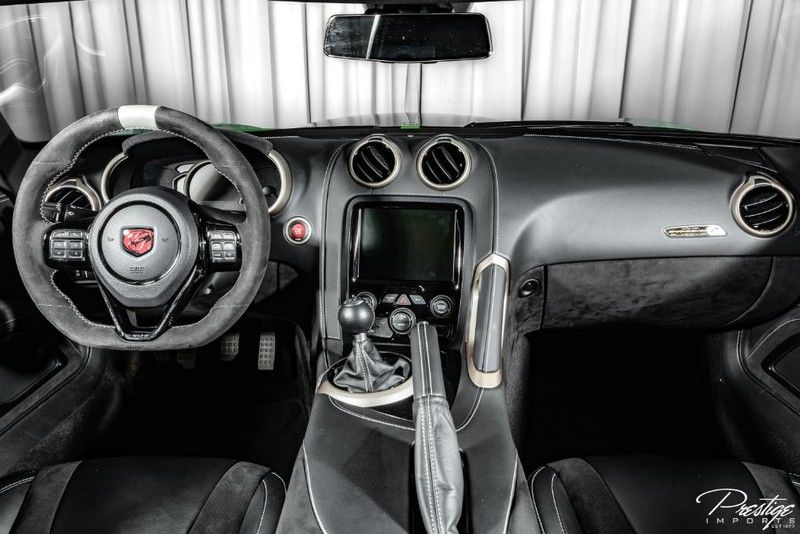 2017 Dodge Viper GTC, 9/20