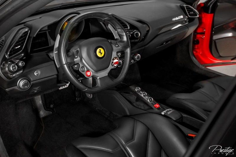 2017 Ferrari 488 GTB, 17/20