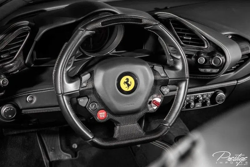 2018 Ferrari 488 Spider interior, steering wheel, Nero
