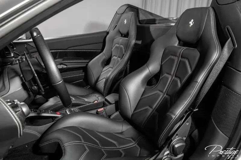 2018 Ferrari 488 Spider interior, seats, Nero