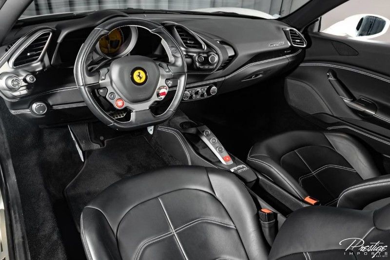 2018 Ferrari 488 GTB, 2/20