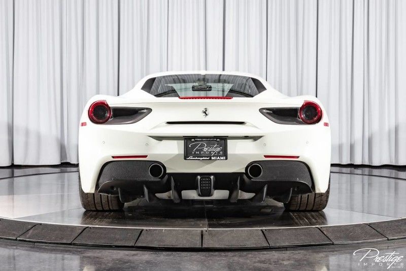 2018 Ferrari 488 GTB, 11/20