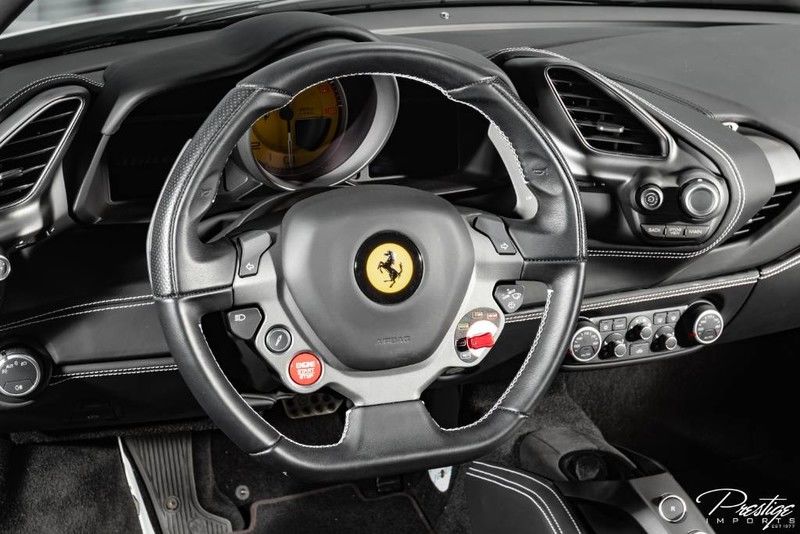 2018 Ferrari 488 GTB, 16/20