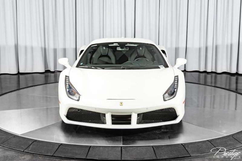 2018 Ferrari 488 GTB, 17/20