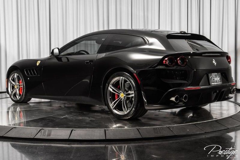 2018 Ferrari GTC4Lusso, 9/20