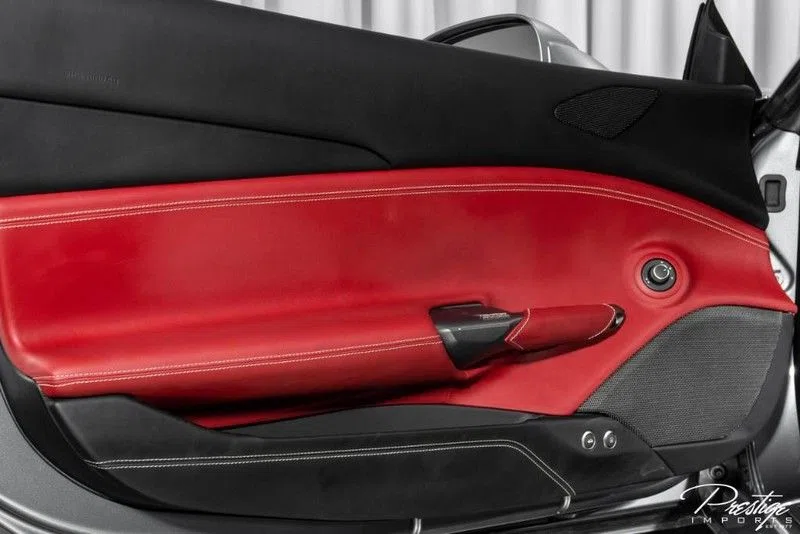 2016 Ferrari 488 GTB interior, door panel