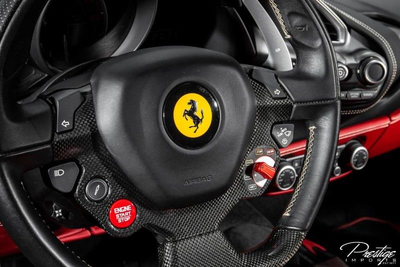 2016 Ferrari 488 GTB, 13/18
