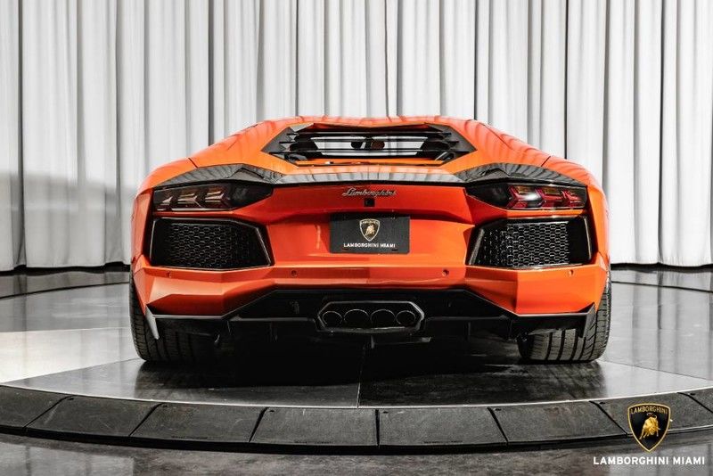2012 Lamborghini Aventador, 12/20