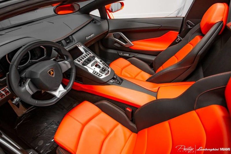2014 LAMBORGHINI AVENTADOR SPYDER LP 700-4, 3/20