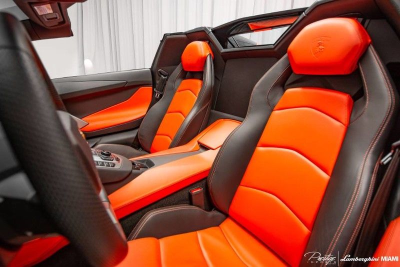 2014 LAMBORGHINI AVENTADOR SPYDER LP 700-4, 9/20