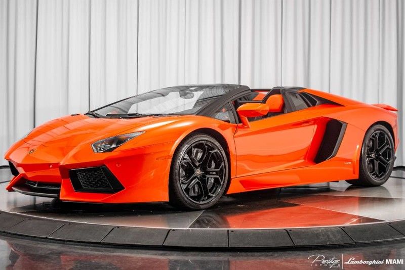 2014 LAMBORGHINI AVENTADOR SPYDER LP 700-4, 16/20