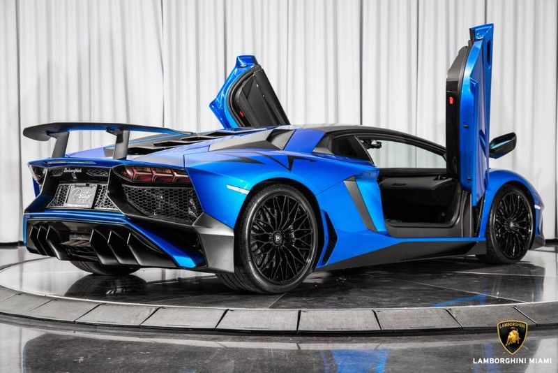 2017 Lamborghini Aventador, 6/20