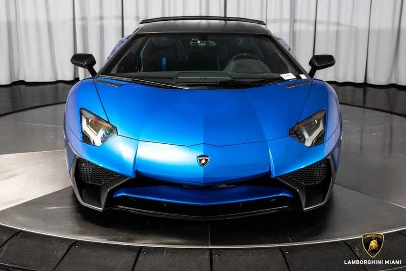 2017 Lamborghini Aventador for sale, exterior, Blu Nettens