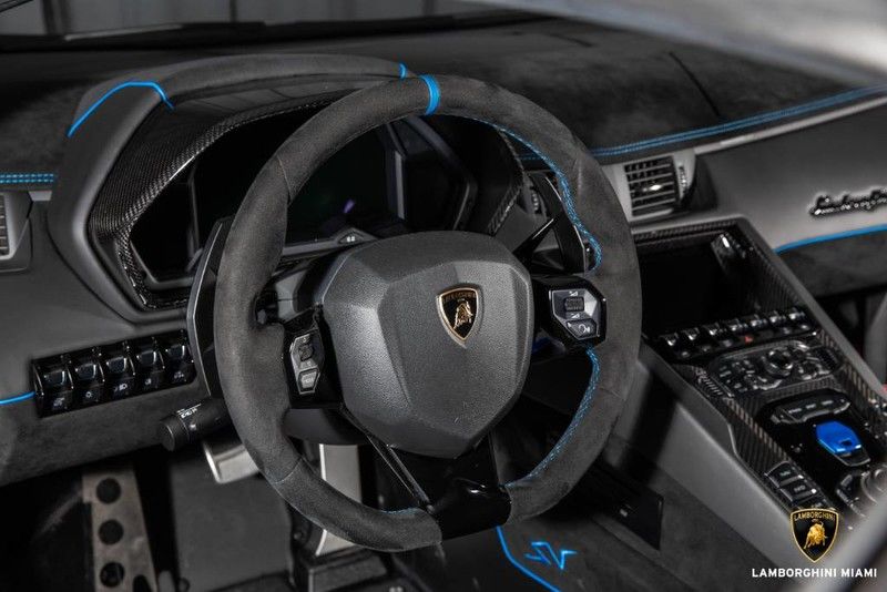 2017 Lamborghini Aventador, 18/20
