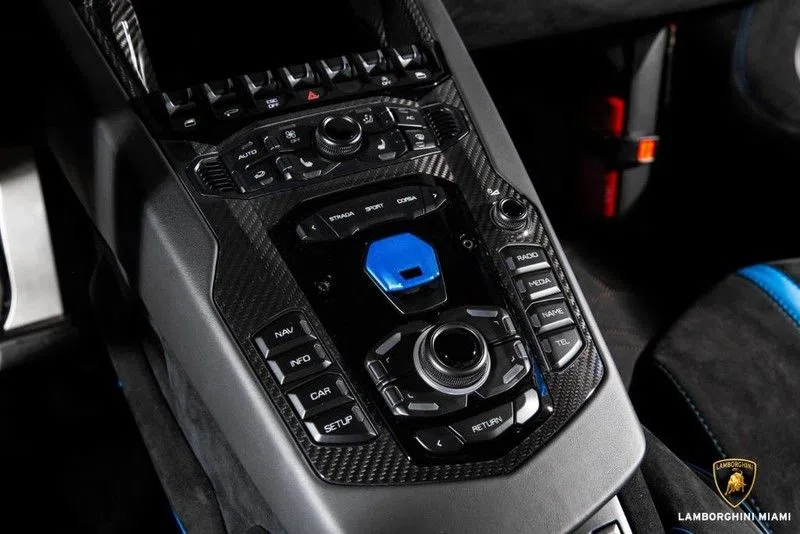 2017 Lamborghini Aventador interior, center console, Nero Ade/Blu