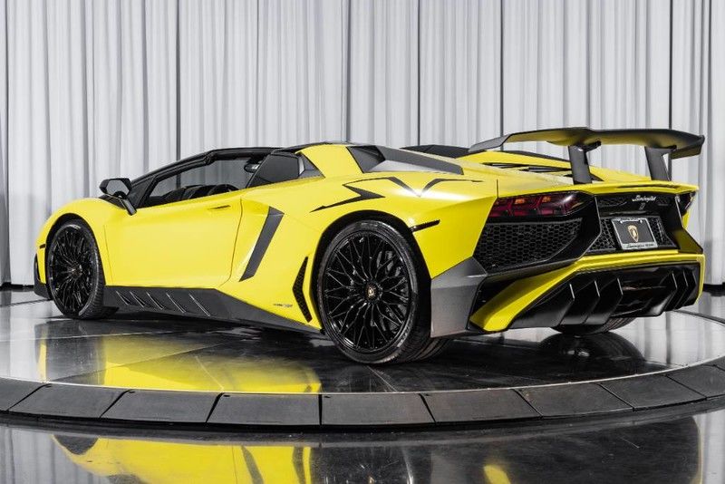2017 Lamborghini Aventador SV, 6/20