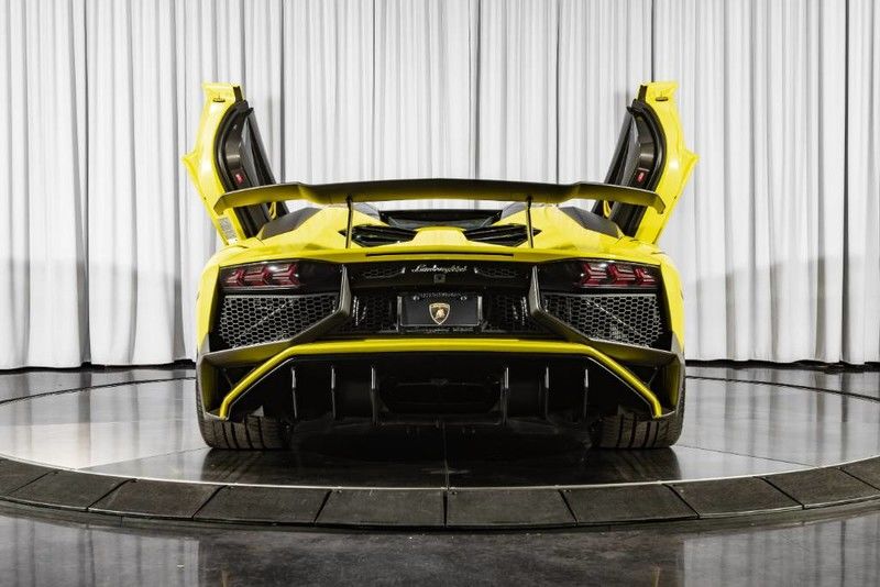 2017 Lamborghini Aventador SV, 12/20
