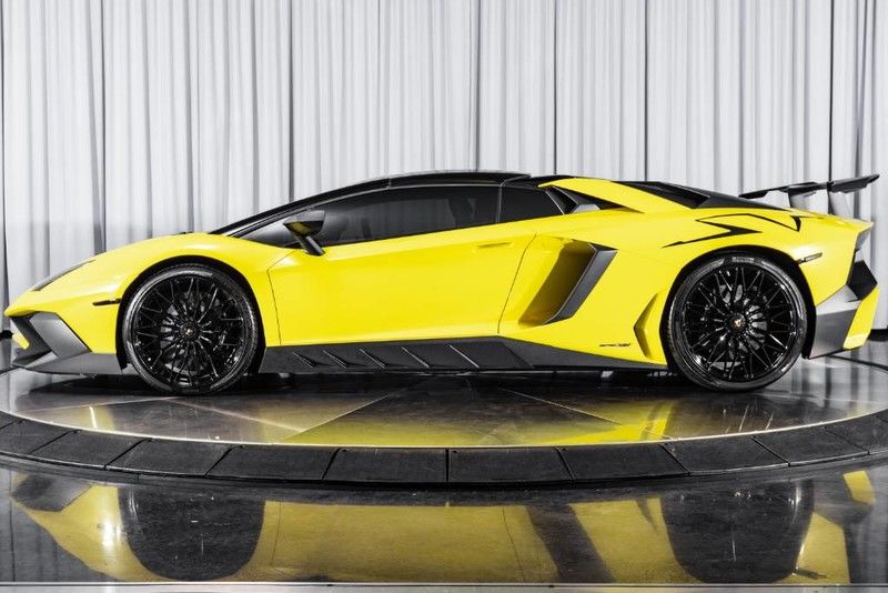 2017 Lamborghini Aventador SV, 13/20