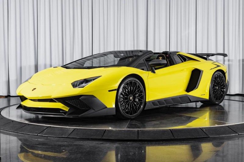 2017 Lamborghini Aventador SV, 15/20