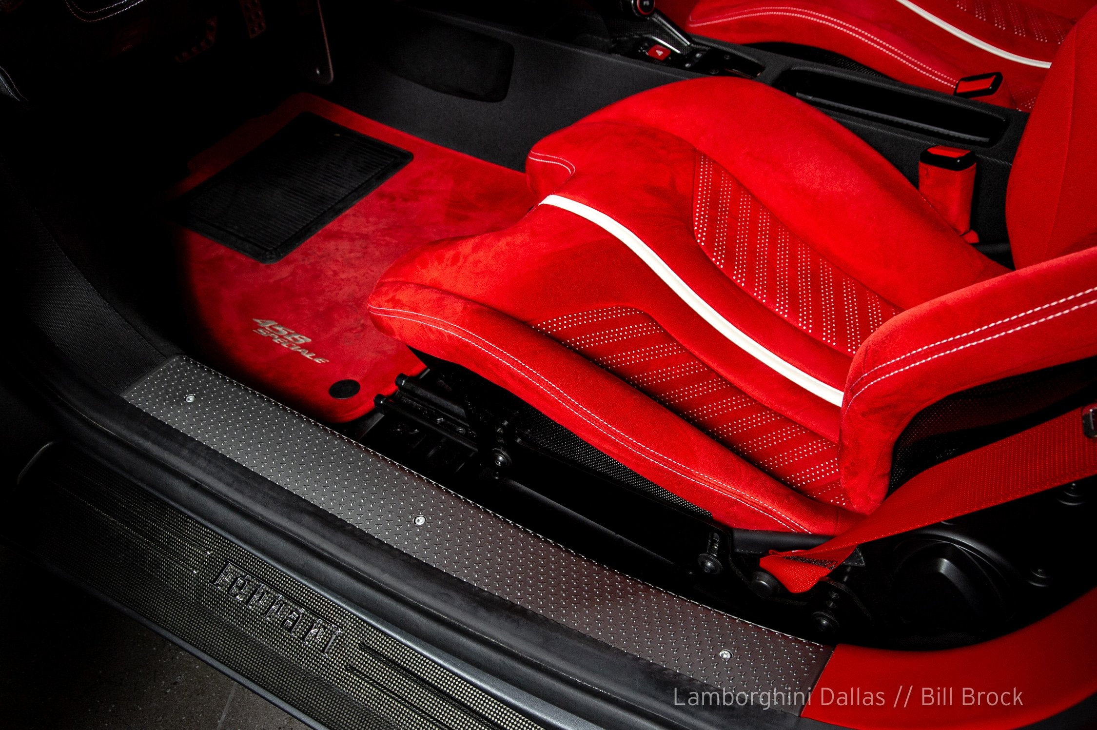 2015 Ferrari 458 Italia Speciale Coupe, 19/20