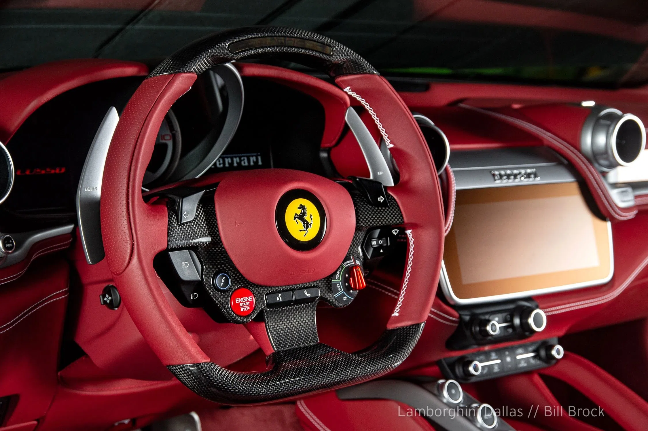 2018 Ferrari GTC4 Lusso interior, Bordeaux
