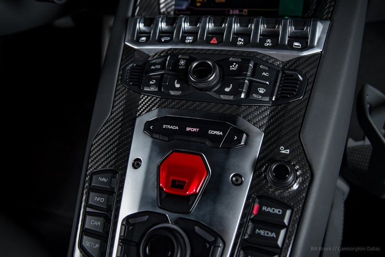 2017 Lamborghini Aventador Miura Coupe, 3/10